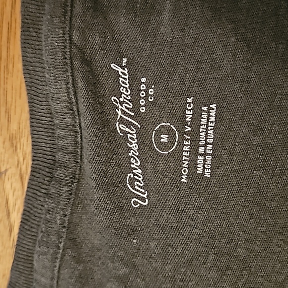 Set of 2 Universal Thread VNeck Pocket Tee Olive Green White Medium Short Sleeve - Picture 4 of 10